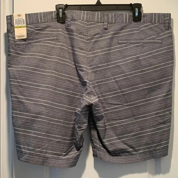 Dockers Shorts 44 Waist Slim Fit Grey NWT - Picture 3 of 8